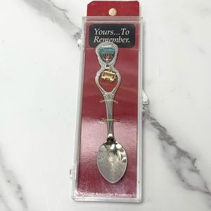 🥄Yours… To Remember collector’s souvenir spoon - San Francisco.